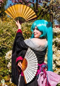 Cosplay-Cover: Miku [Triscope]