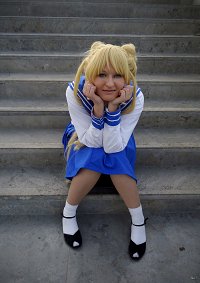 Cosplay-Cover: Usagi Tsukino erste Schuluniform