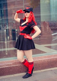 Cosplay-Cover: Batwoman Bombshell