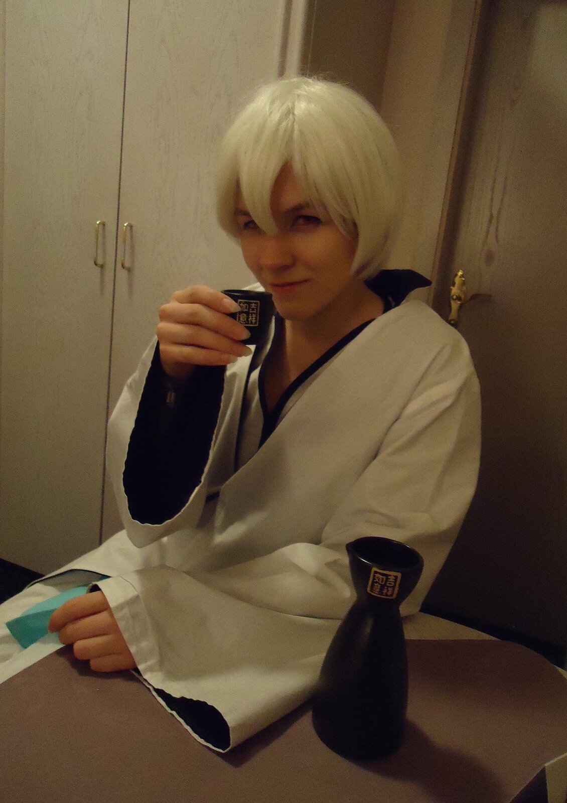 Cosplay-Cover: Gin Ichimaru [Hueco Mundo II]