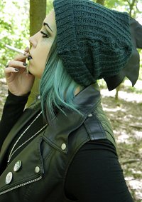 Cosplay-Cover: Bea Santello [Night In The Woods]