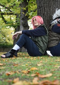 Cosplay-Cover: Sakura Haruno Kriegsoutfit