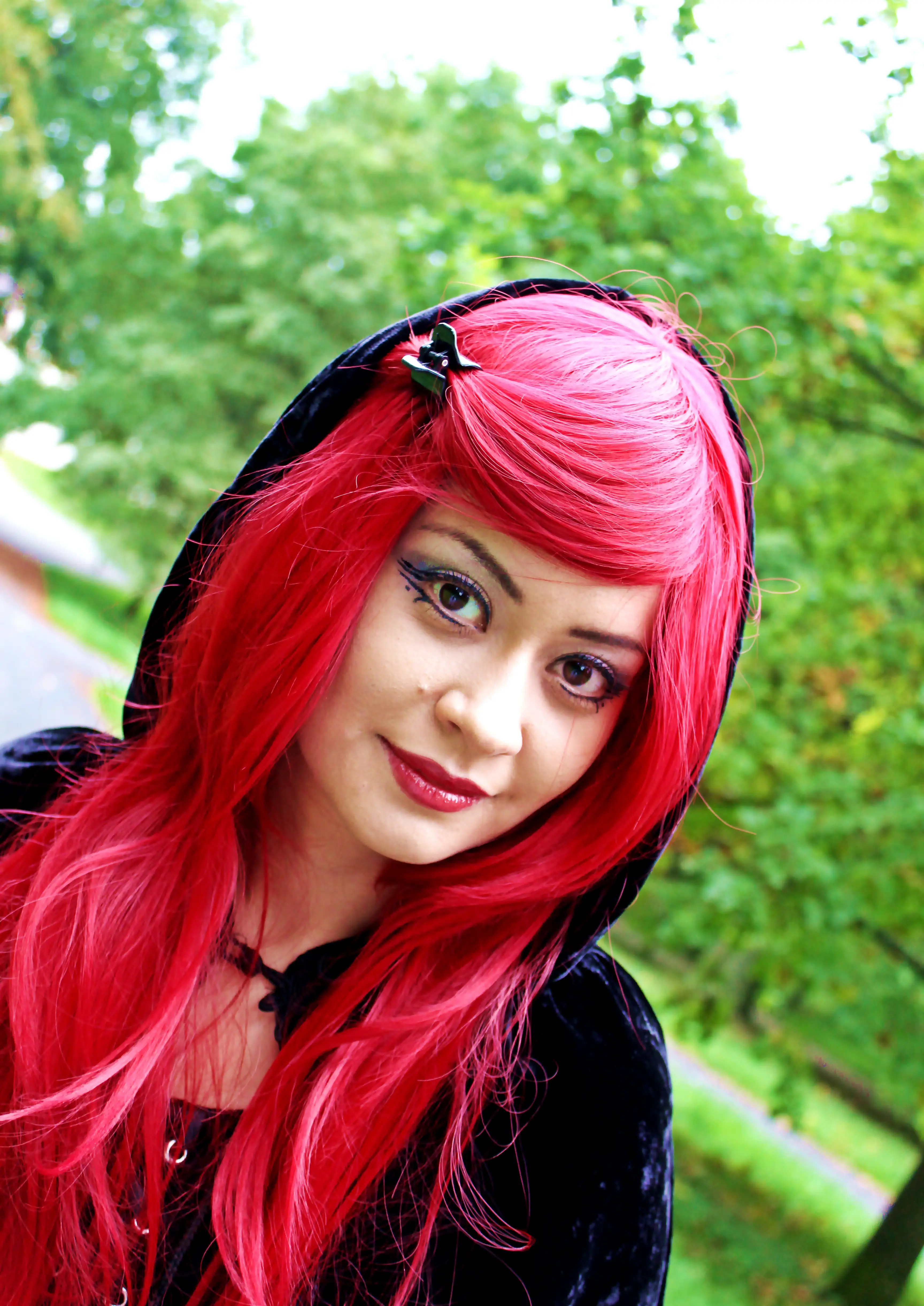 Cosplay-Cover: Black Riding Hood?