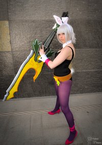 Cosplay-Cover: Battle Bunny Riven