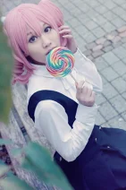 Cosplay-Cover: Karuta Roromiya (Schuluniform)