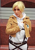 Cosplay-Cover: Annie Leonhardt