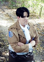 Cosplay-Cover: Levi [Scouting Legion]