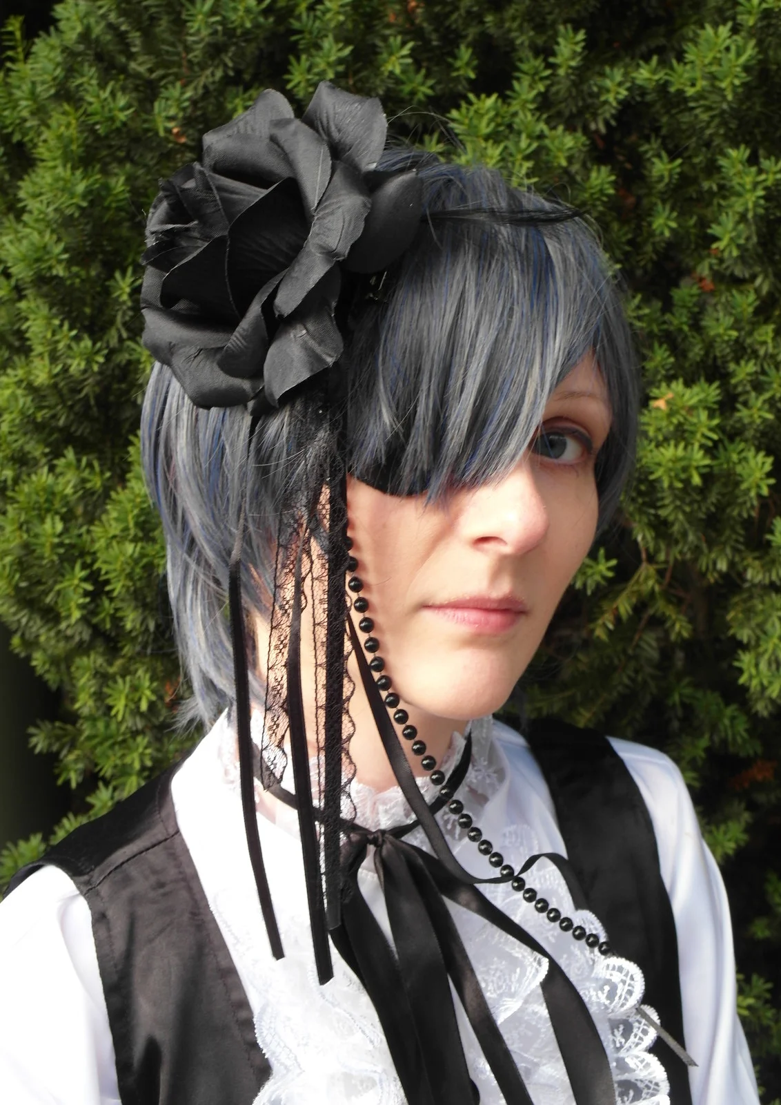 Cosplay-Cover: Ciel Phantomhive (Black Lilly)