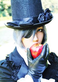 Cosplay-Cover: Ciel Phantomhive  (Coveroutfit von band 6)
