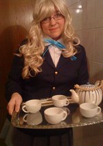 Cosplay-Cover: Mugi [Schuluniform]