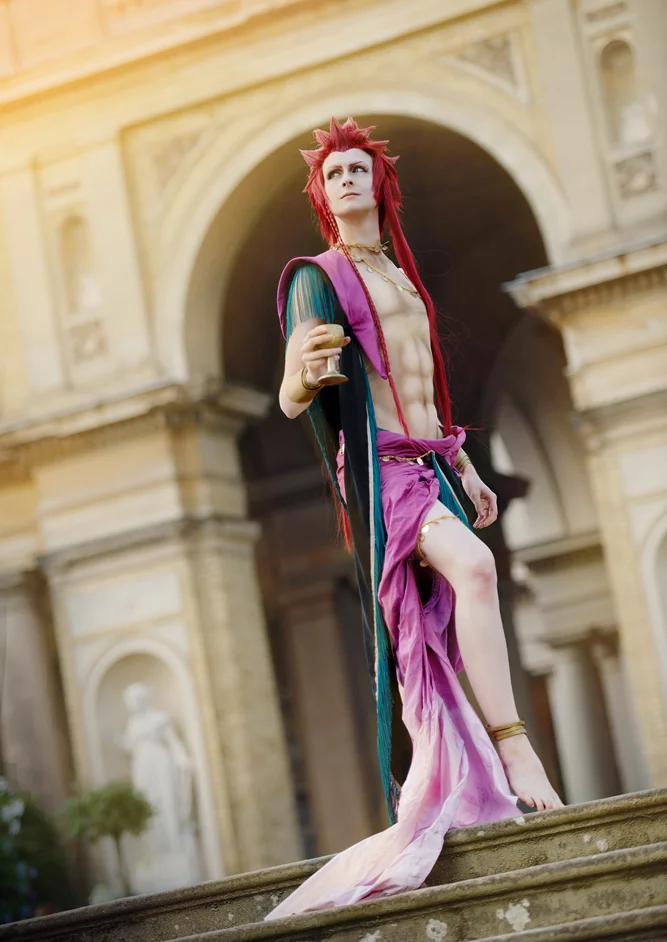Cosplay-Cover: Dionysus Thyrsos