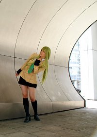 Cosplay-Cover: C.C. - Schuluniform