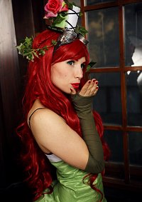 Cosplay-Cover: Poison Ivy (alternate Design)