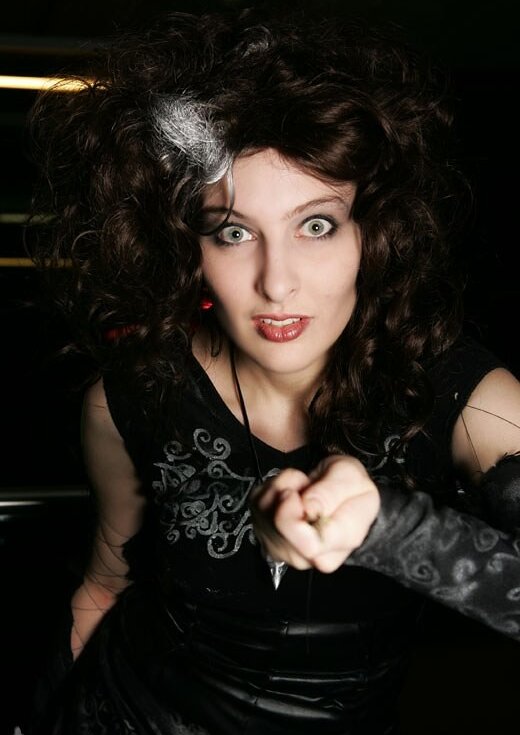 Cosplay-Cover: Bellatrix Lestrange (Delyrien Bühnenkostüm)