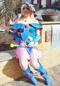 Cosplay-Cover: Dunkles Magiermädchen/Dark Magician Girl