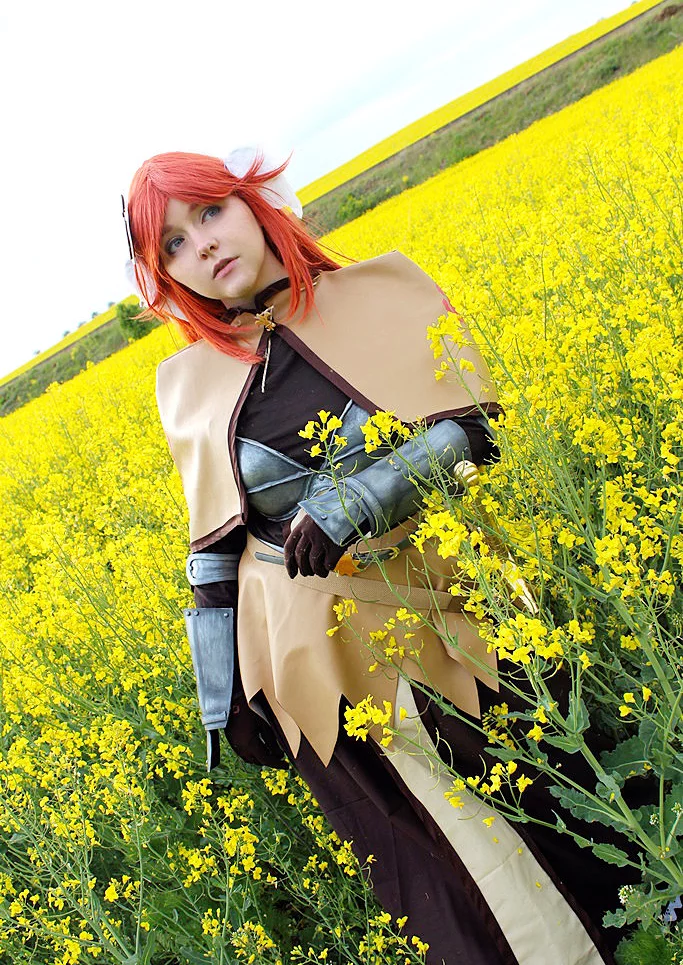Cosplay-Cover: Female Swordman