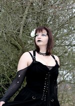 Cosplay-Cover: Elegant Gothic Aristocrat