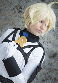 Cosplay-Cover: Mikaela Hyakuya [2nd Uniform]