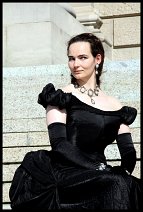 Cosplay-Cover: Elisabeth - Schwarzes Abendkleid