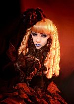 Cosplay-Cover: Black Lace Mana