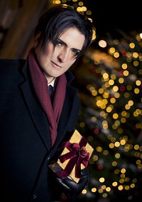 Cosplay-Cover: Ryuichi Asami (Christmas)