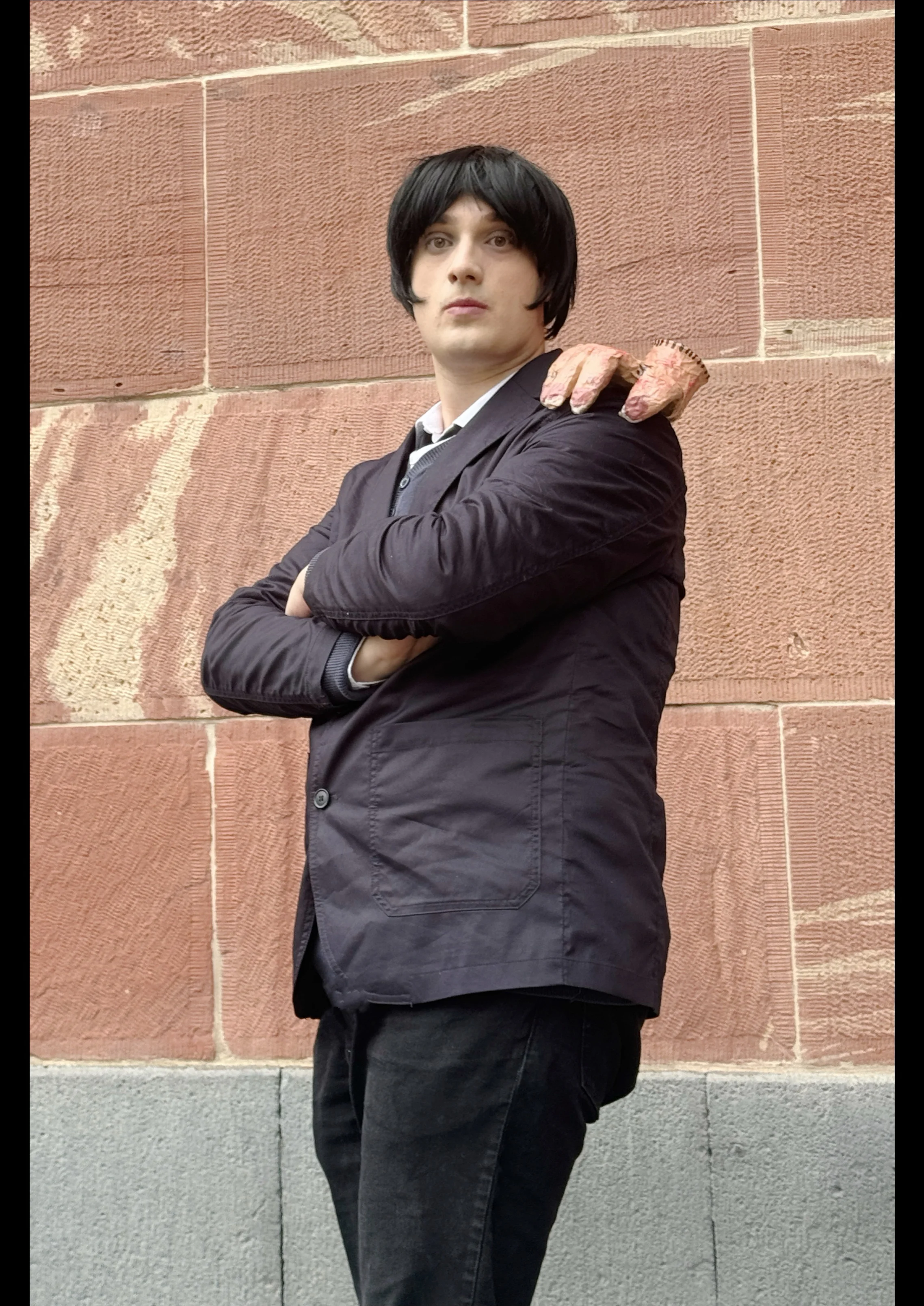 Cosplay-Cover: Wednesday (male version)