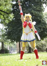 Cosplay-Cover: Super Sailor Moon [Holy Grail Version]