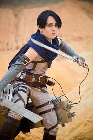 Cosplay-Cover: Levi (Wings of Counterattack - Game Version)