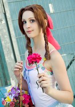 Cosplay-Cover: Aerith Gainsborough (Crisis Core)