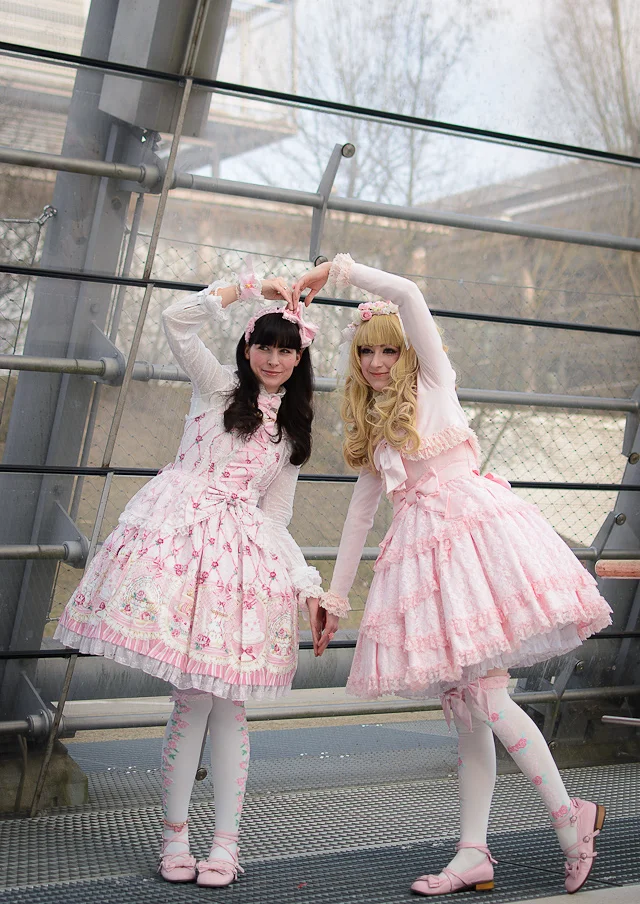 Cosplay-Cover: Salon de the