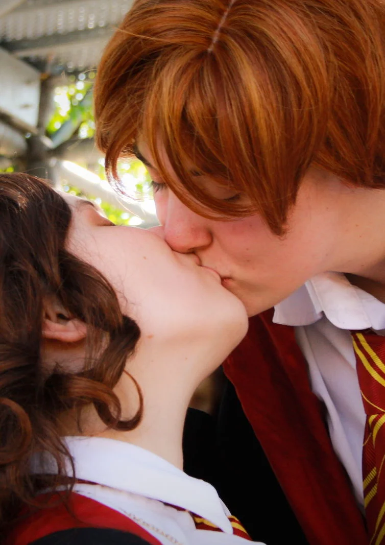 Cosplay-Cover: Ron und Hermine (Harry Potter)