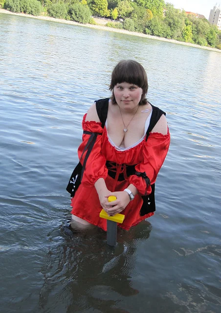 Cosplay-Cover: Piratin in Red