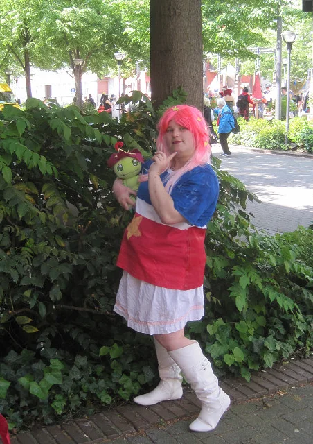 Cosplay-Cover: Mimi Tachikawa aus Digimon 02