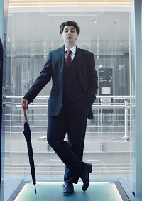 Cosplay-Cover: Mycroft Holmes » Black Suit