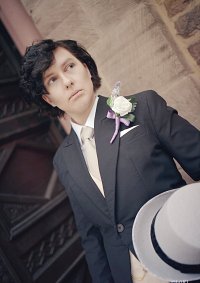 Cosplay-Cover: Sherlock Holmes [Wedding Suit]