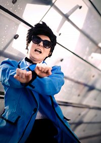 Cosplay-Cover: Psy ~ Gangnam Style Suit