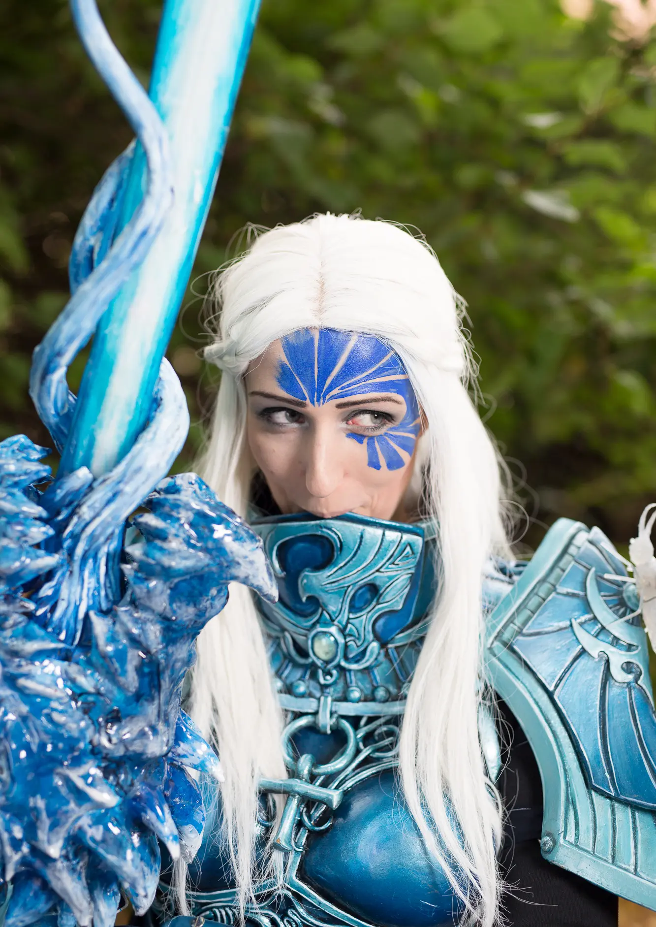 Cosplay-Cover: Norn Wächter Luminescence Armor