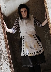 Cosplay-Cover: Alice Liddell [London-Dress]