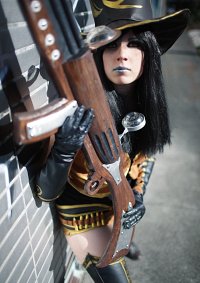 Cosplay-Cover: Caitlyn [Sheriff Skin]