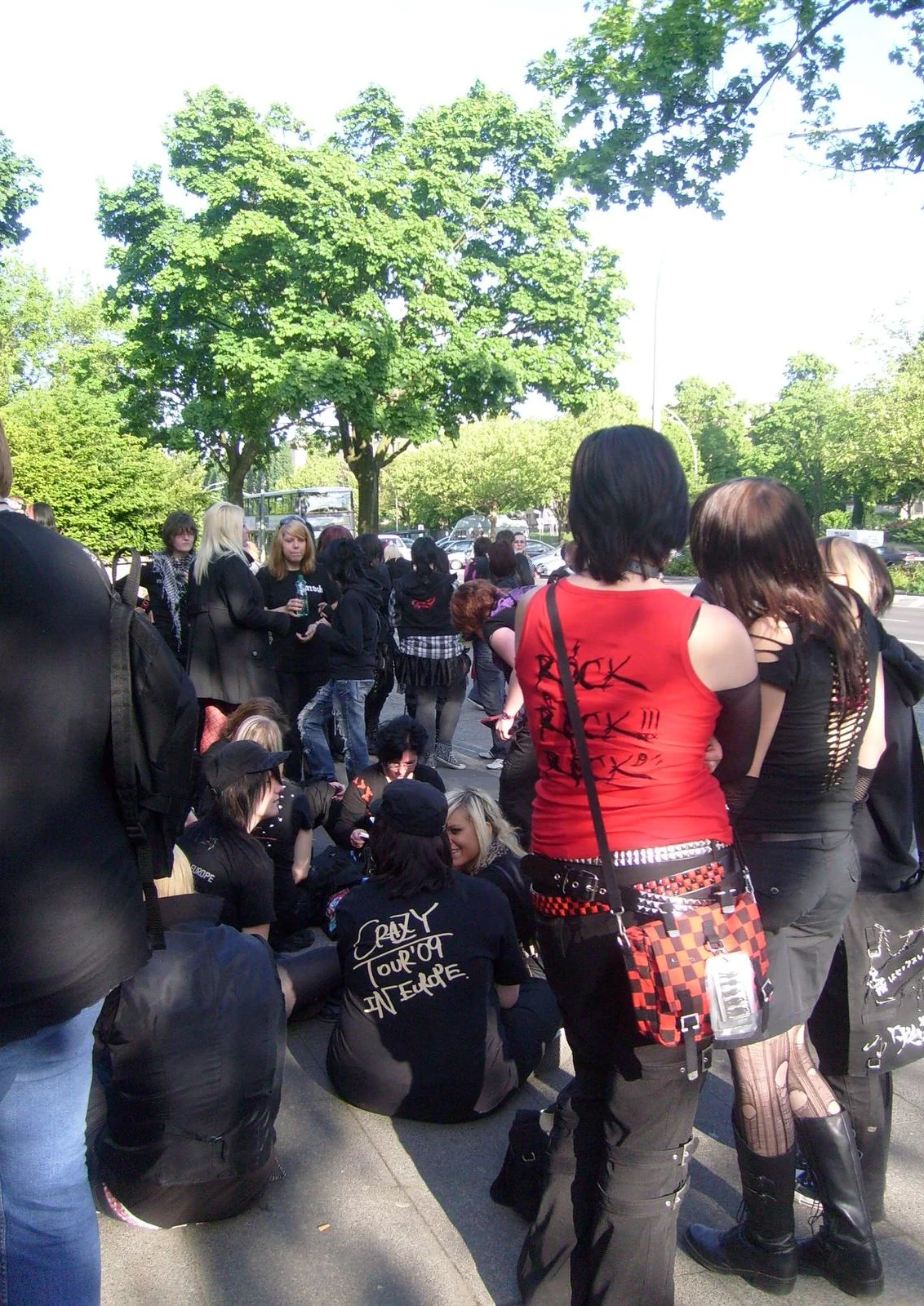 Cosplay-Cover: Girugämesh "Crazy Tour 09"