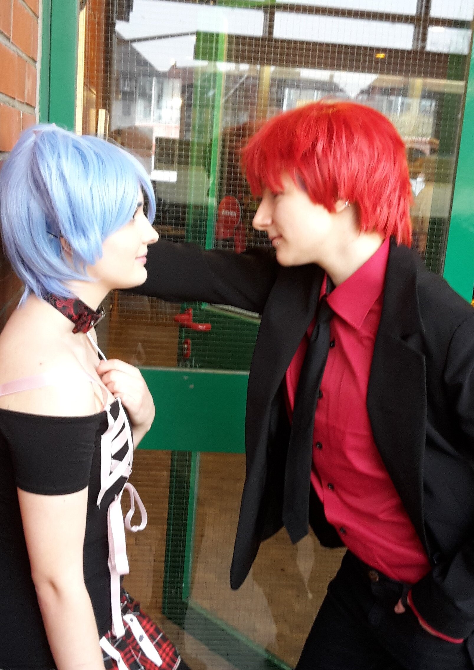 Cosplay-Cover: Karma Akabane [Anzug]