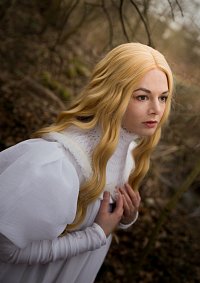Cosplay-Cover: Edith [Nightgown]