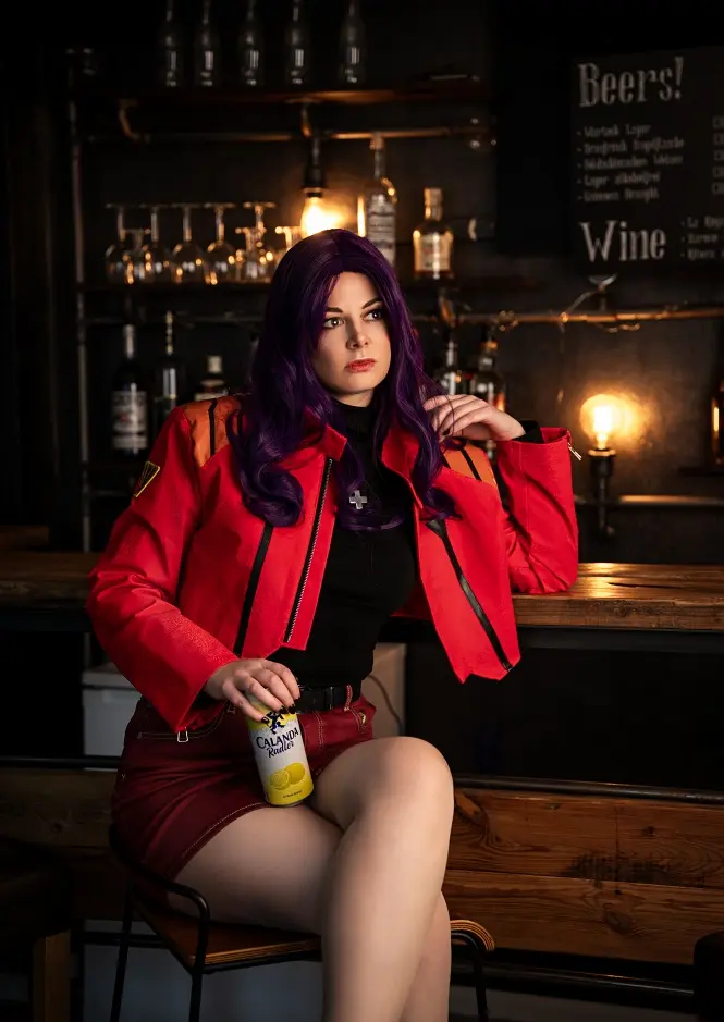 Cosplay-Cover: Misato Katsuragi [Civilian]