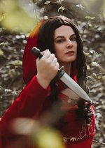 Cosplay-Cover: Morgana [rotes Kleid]