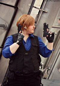 Cosplay-Cover: Leon S. Kennedy [China]