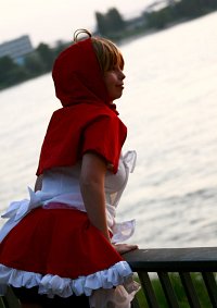 Cosplay-Cover: Sakura Kinomoto (Red Riding Hood)