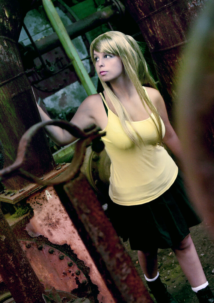 Cosplay-Cover: Winry Rockbell (Town visit)