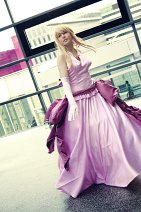 Cosplay-Cover: Lucy Heartphilia [Ball Gown]