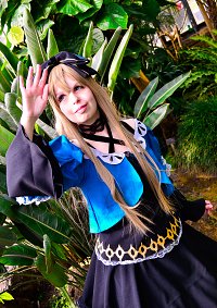 Cosplay-Cover: Alice Liddell (Versammlungsoutfit)