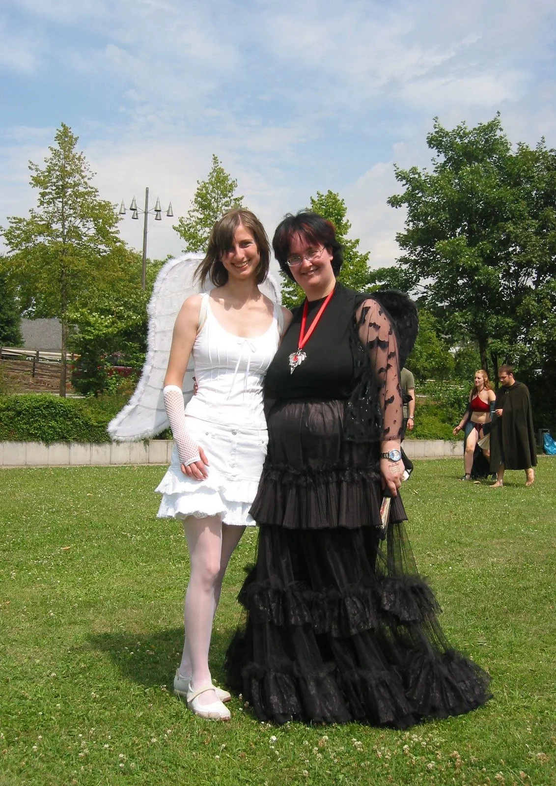Cosplay-Cover: Schwarzer Engel